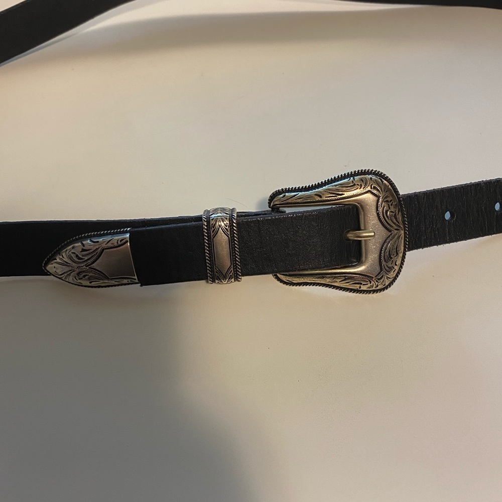 Aritzia Main character western belt